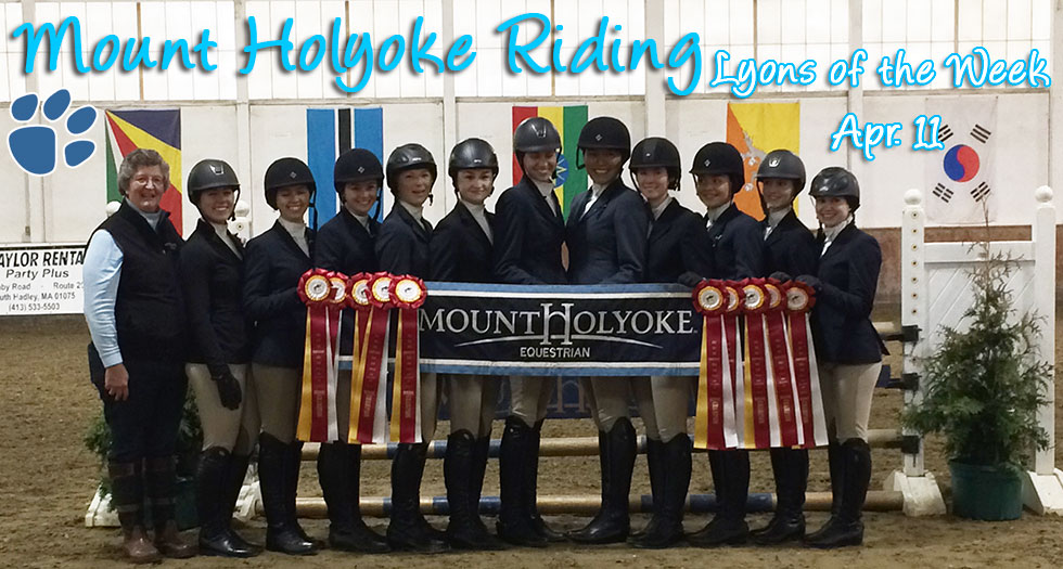 Riding Team Garners Lyon of the Week honors