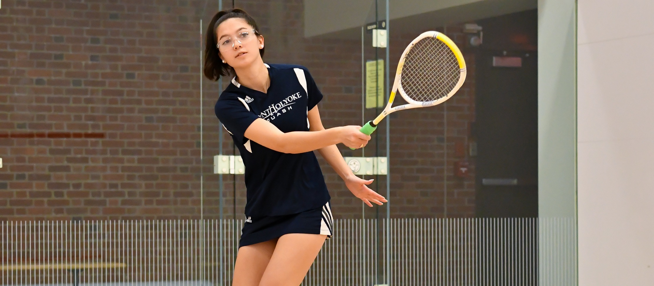Squash Prevails Over Wellesley and Vassar to Begin Weekend