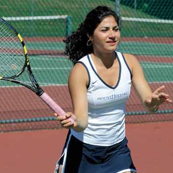Tennis Stumbles Against Wheaton, 8-1