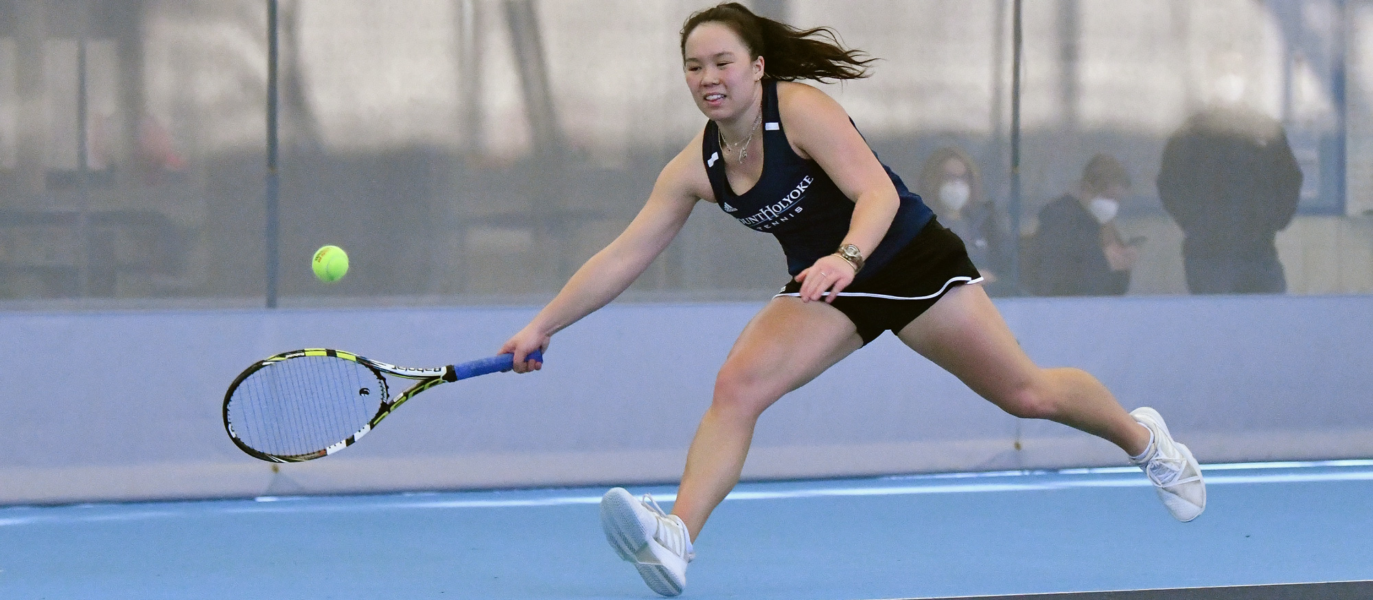 Annika Chai won her first-round match in the ITA Regional Championships against Curry's Sophia Wiernusz on Sept. 23, 2022. (RJB Sports file photo)