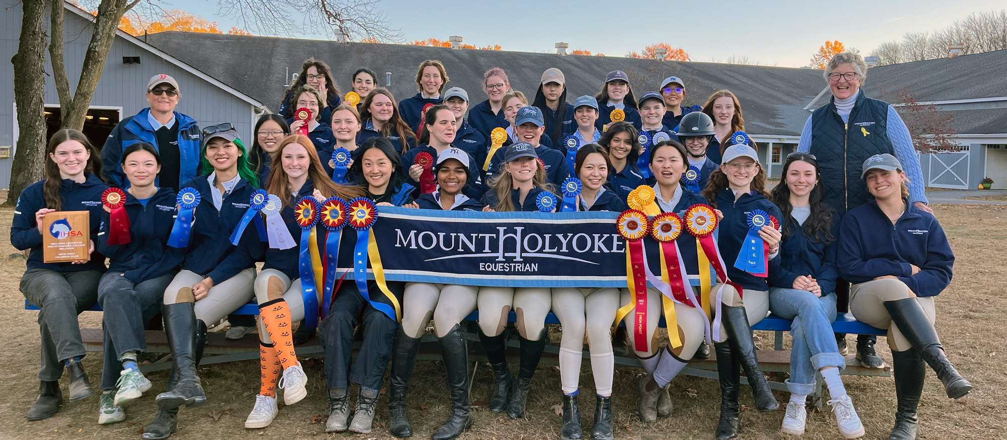 Lyons take first place at first Mount Holyoke Show of the year