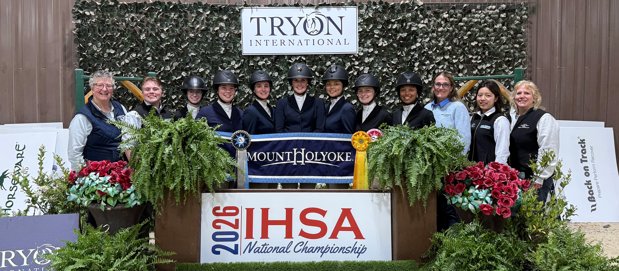 Chen, Evans honored as Lyons finish 16th at IHSA Nationals