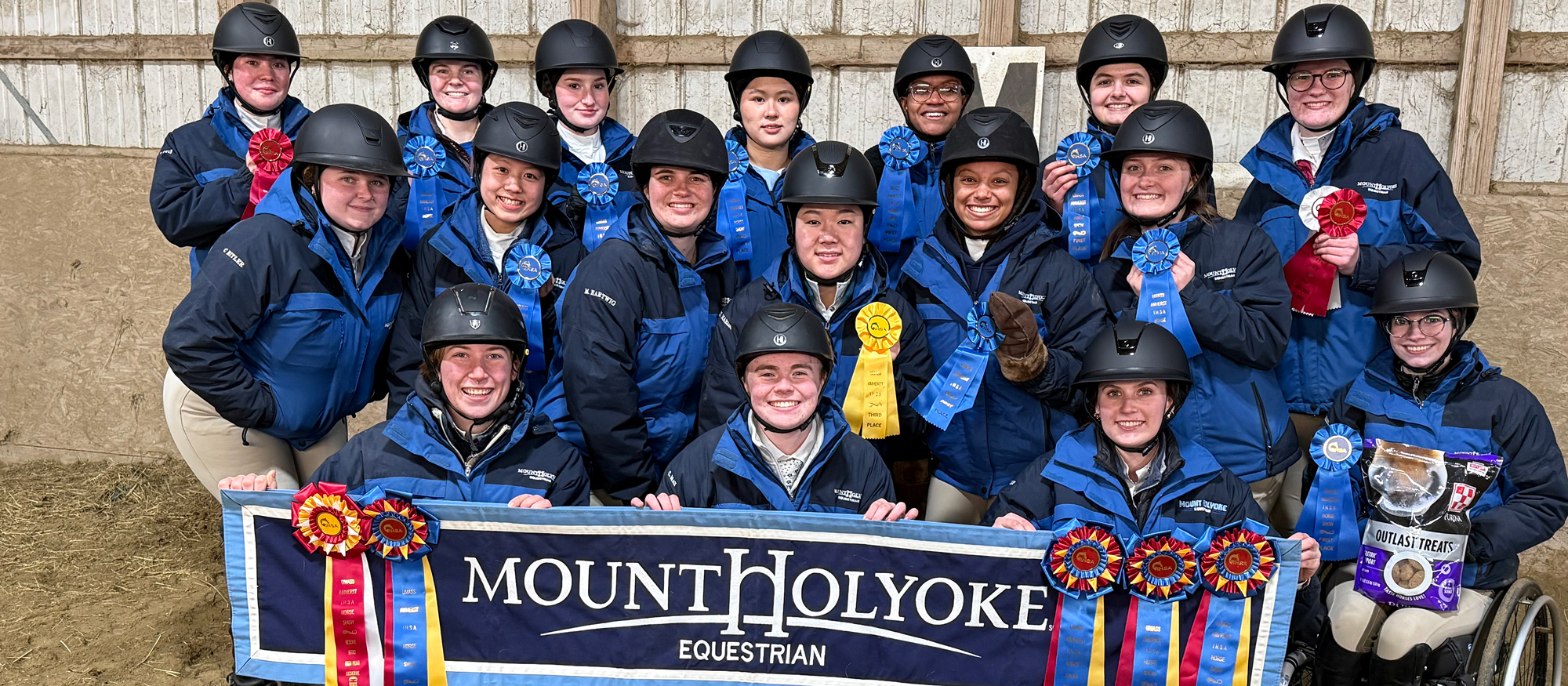 Lyons take first place at Williams College Show