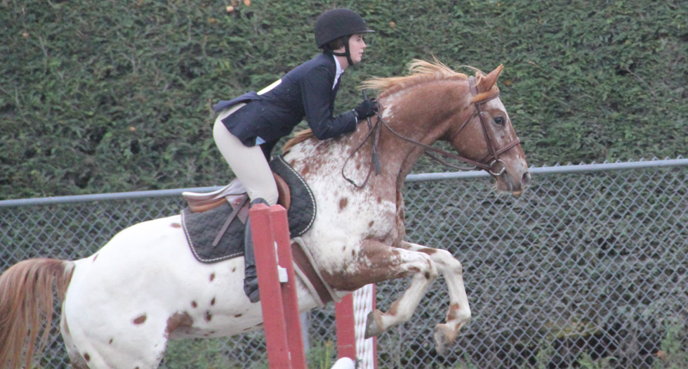 Riding Finishes in First-Place Tie at Williams Show
