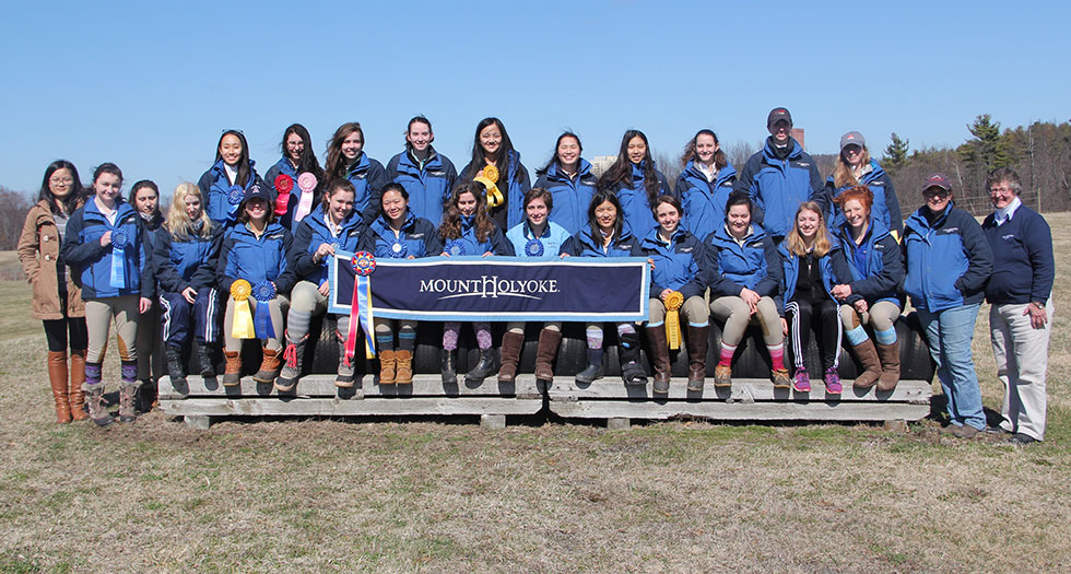 Riding Wins Final Regular Season Show at UMass