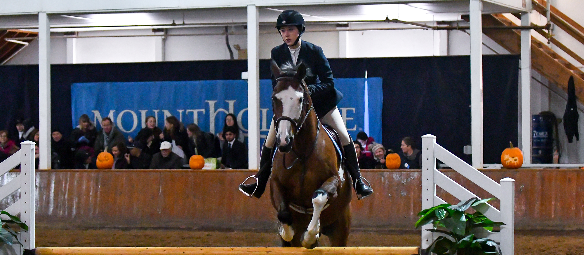 Action photo of Lyons rider, Jordan Green. Photo courtesy of RJB Sports Photography.