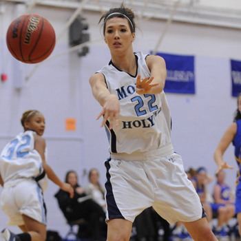 Basketball Falls to Keene State in Tip-Off Championship Final