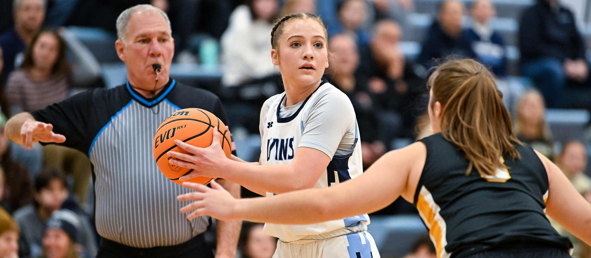 Hannah Goen led Mount Holyoke with 10 points in the NEWMAC opener against Salve Regina on Jan. 18, 2025. (RJB Sports file photo)