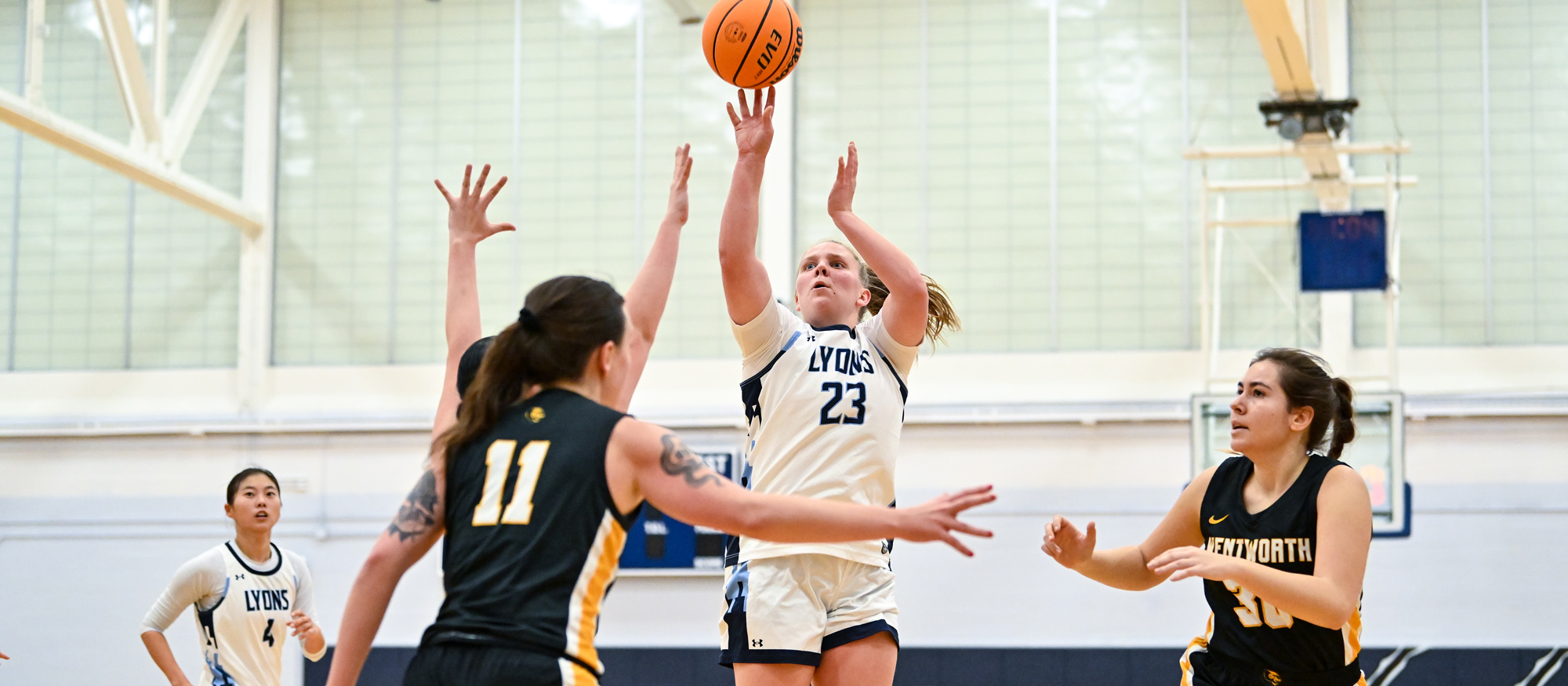 Cal McGonagle's 18 points and 15 rebounds helped Mount Holyoke defeat Lesley University 45-44 on Dec. 10, 2024. (RJB Sports file photo)