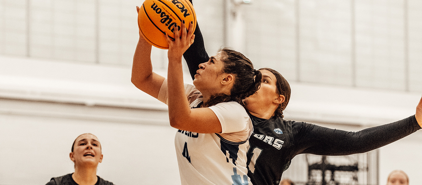 Melina Pena scored eight points for Mount Holyoke in their loss at Regis College on Nov. 22, 2025. (Alex Dizes file photo)