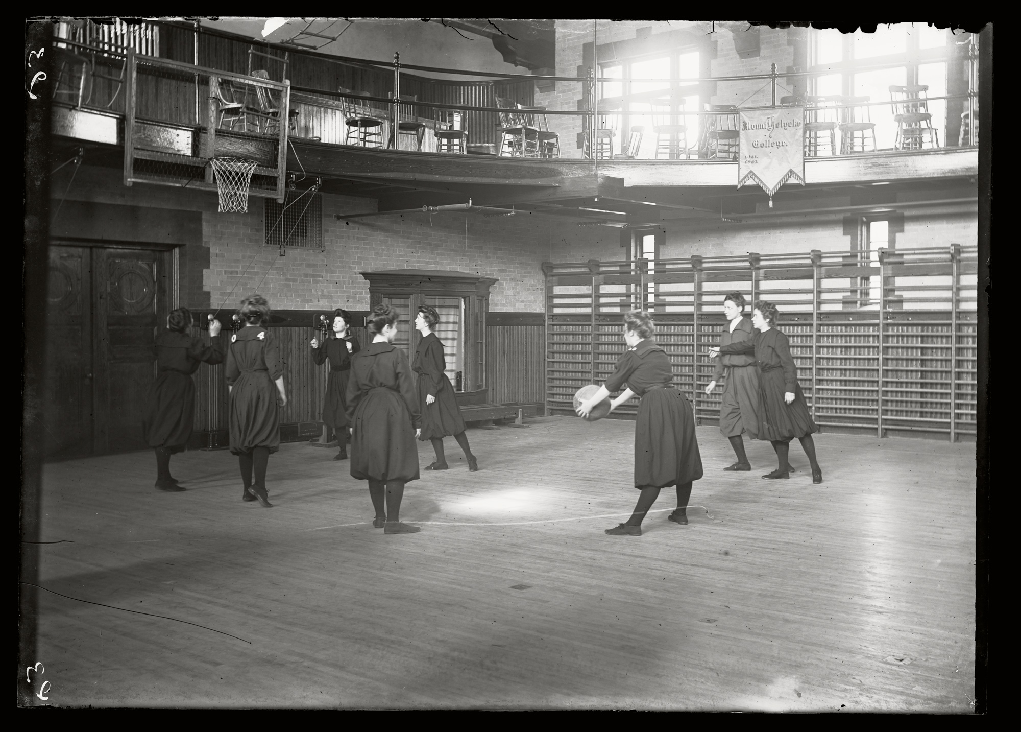 Lyons playing hoops in 1902. (Mount Holyoke College Archives and Special Collections)