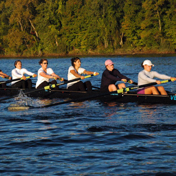 Crew Kicks Off 2010-11 Campaign at Snake Regatta