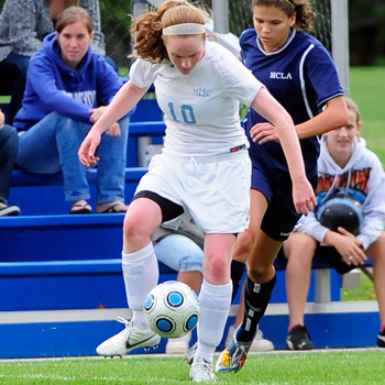 Elms Holds On For 3-1 Triumph Over Soccer