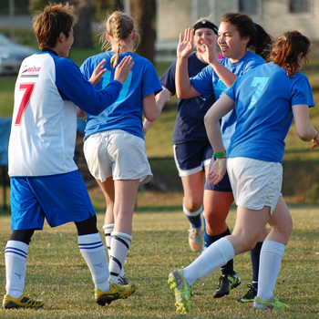 Mount Holyoke Hosts Japanese Bridge Program For Annual Soccer Match