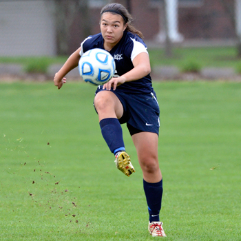 Late Goal Propels MIT Past Soccer