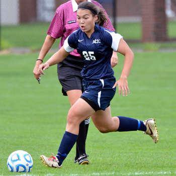 Soccer Scorches Elms Behind Yee&rsquo;s Five Points
