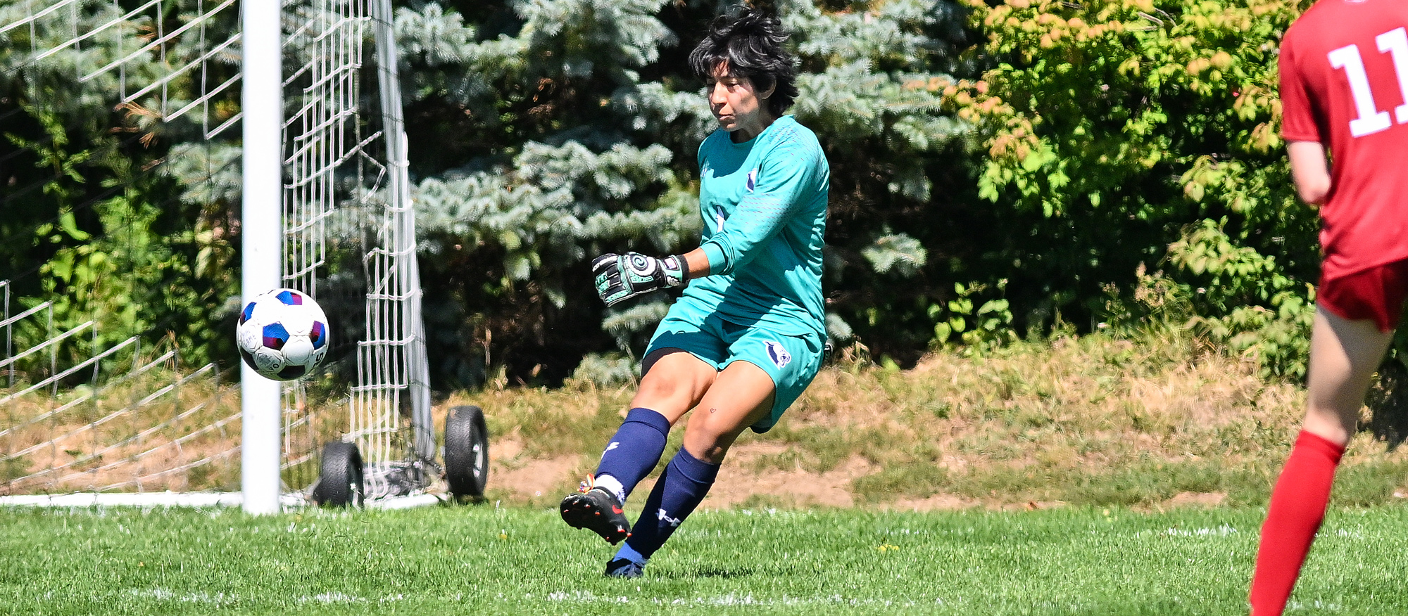 Clarissa Govea had 13 saves as Mount Holyoke shocked No. 8 MIT with a 1-1 tie on Oct. 25, 2025. (RJB Sports file photo)