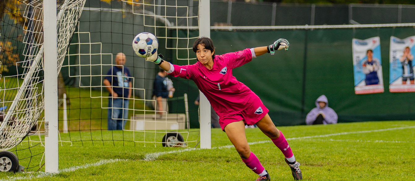 Clarissa Govea had 13 saves as Mount Holyoke shocked No. 8 MIT with a 1-1 tie on Oct. 25, 2025. (Alex Dizes file photo)