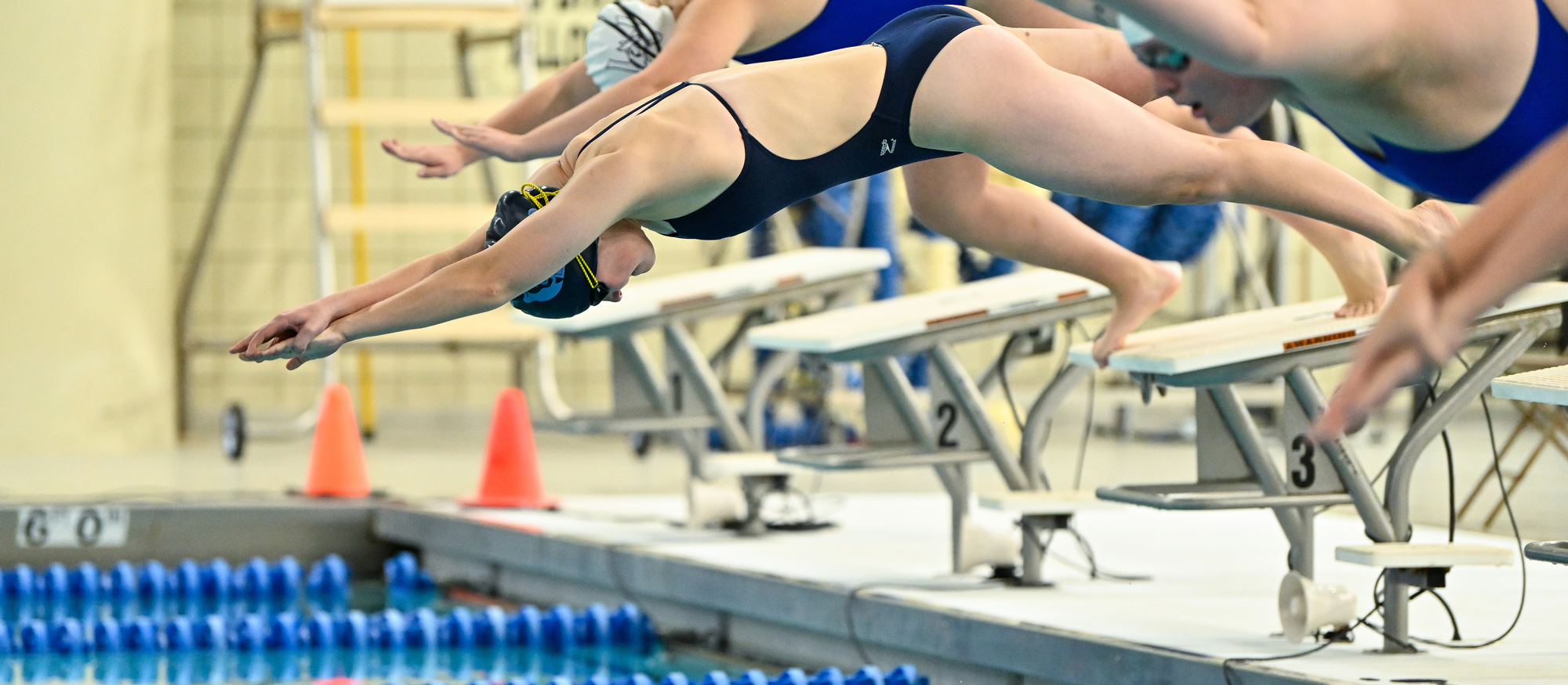 Swimming and diving mixes it up in tri-meet with Trinity and Vassar