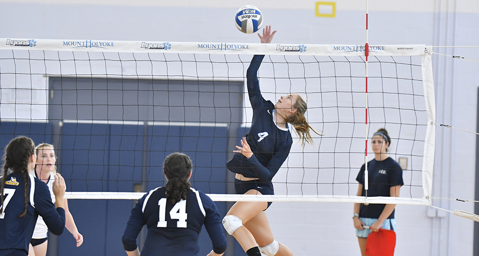 Lyons Volleyball Falls To Wheaton In Four