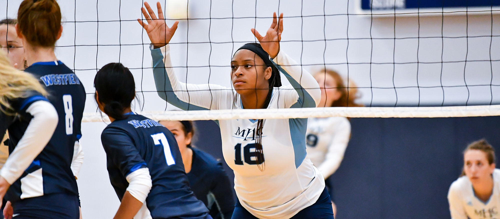 Coast Guard Grinds Out 3-0 Victory Over Volleyball