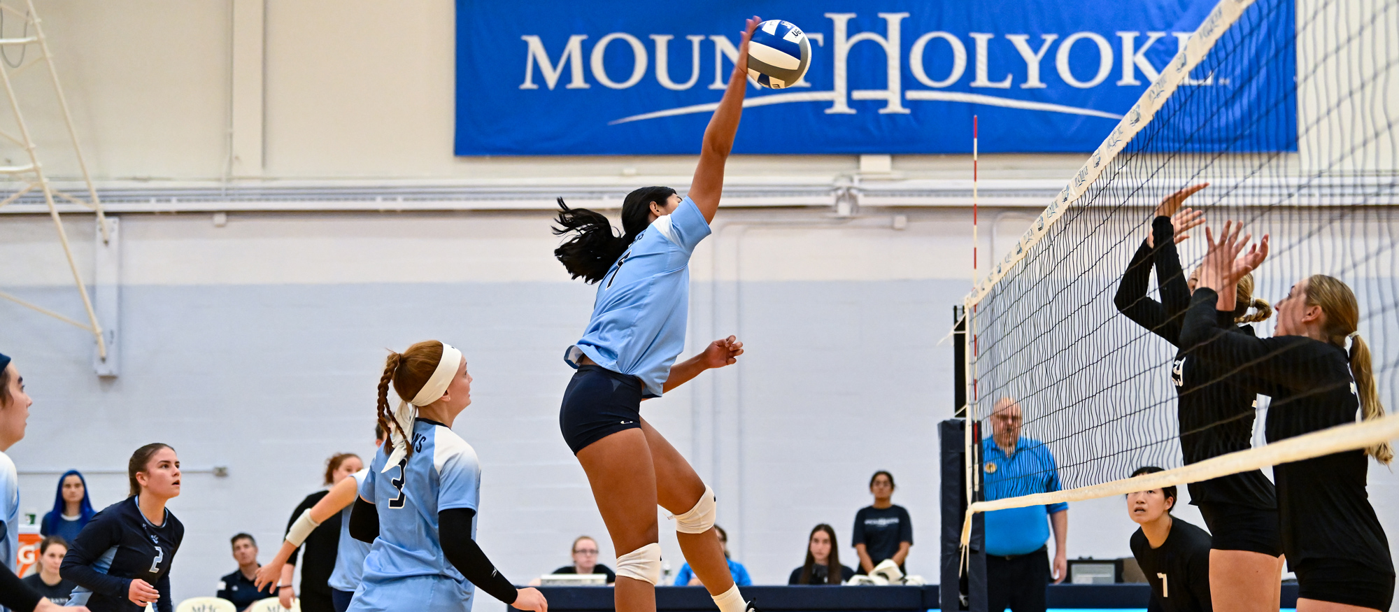 Elle Rimando had 10 kills and two aces in Mount Holyoke's 3-0 win over Fitchburg State on Sept. 19, 2024, as the Lyons rose to 7-1. (RJB Sports file photo)